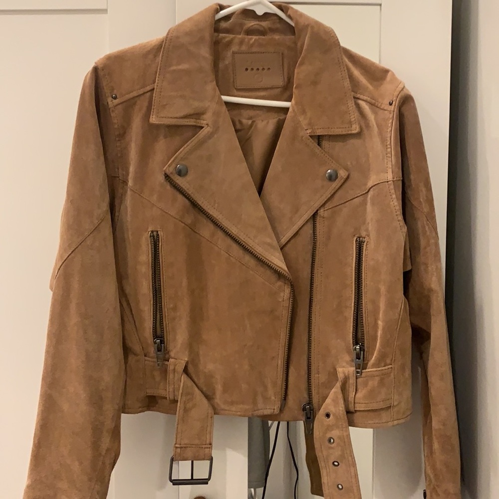 BLANK NYC tan suede dolman jacket - rare, in perfect shape. size medium